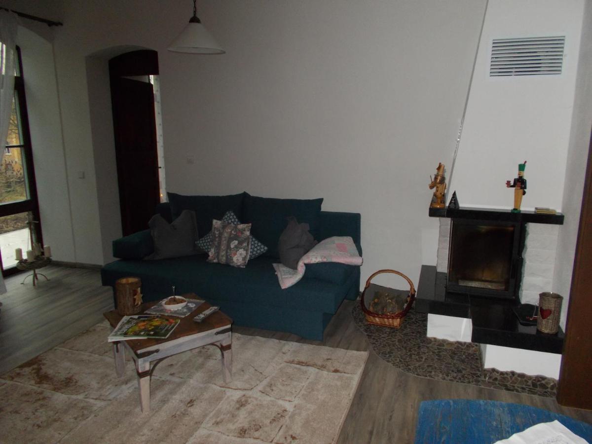 Ferienwohnung "Hinter Den Sieben Bergen" Schwarzenberg  Ngoại thất bức ảnh